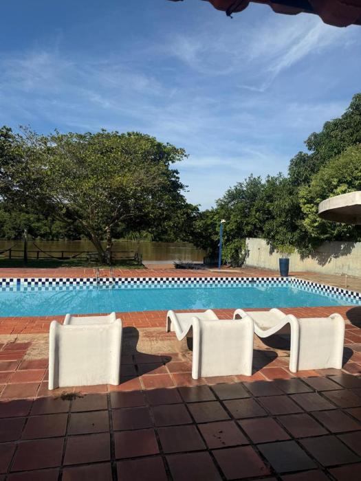 hotel pintado azul