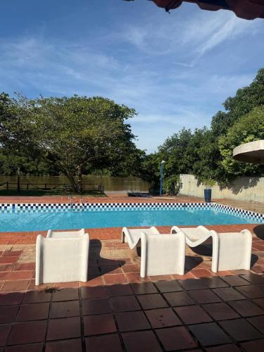 hotel pintado azul