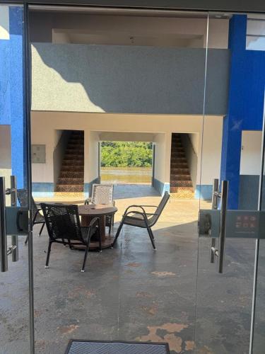 hotel pintado azul