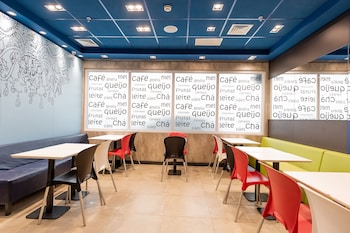 ibis budget santos gonzaga
