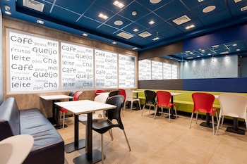 ibis budget santos gonzaga
