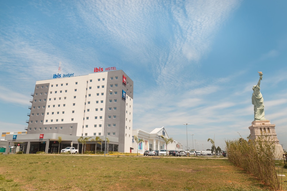 Ibis Budget Lorena - Circuito Da Fe,Canas>>Campos Do Jordao,2 star