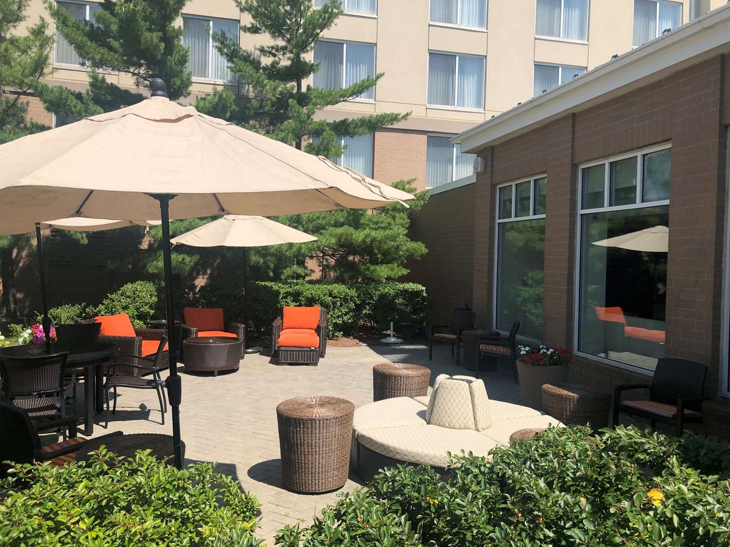 hilton garden inn addison