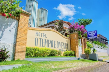hotel o tempo e o vento