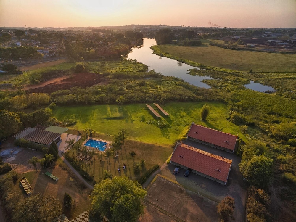 parque hotel holambra