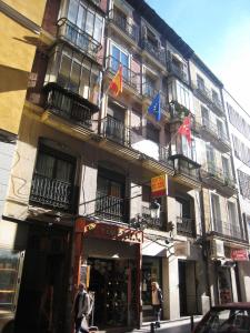 hostal san isidro