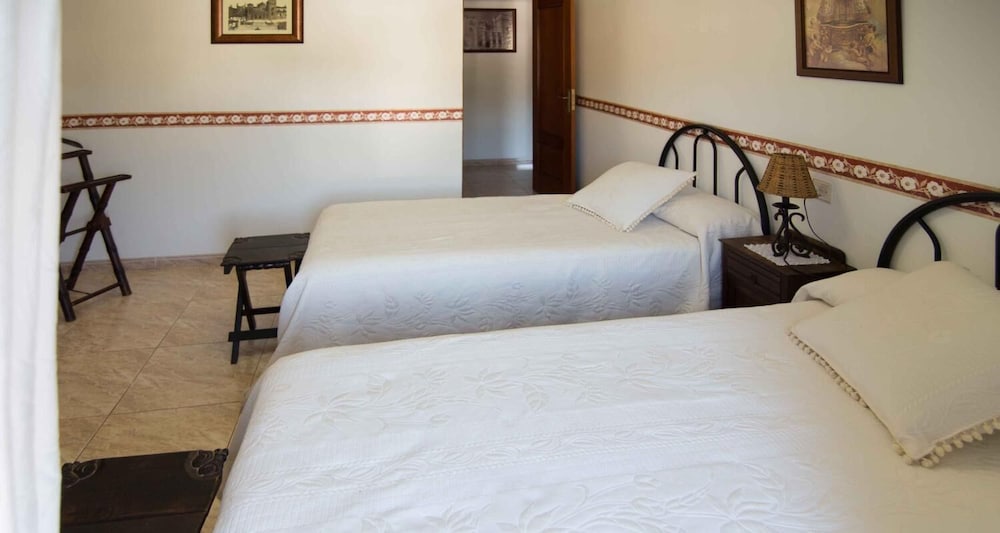 hostal alba taruta