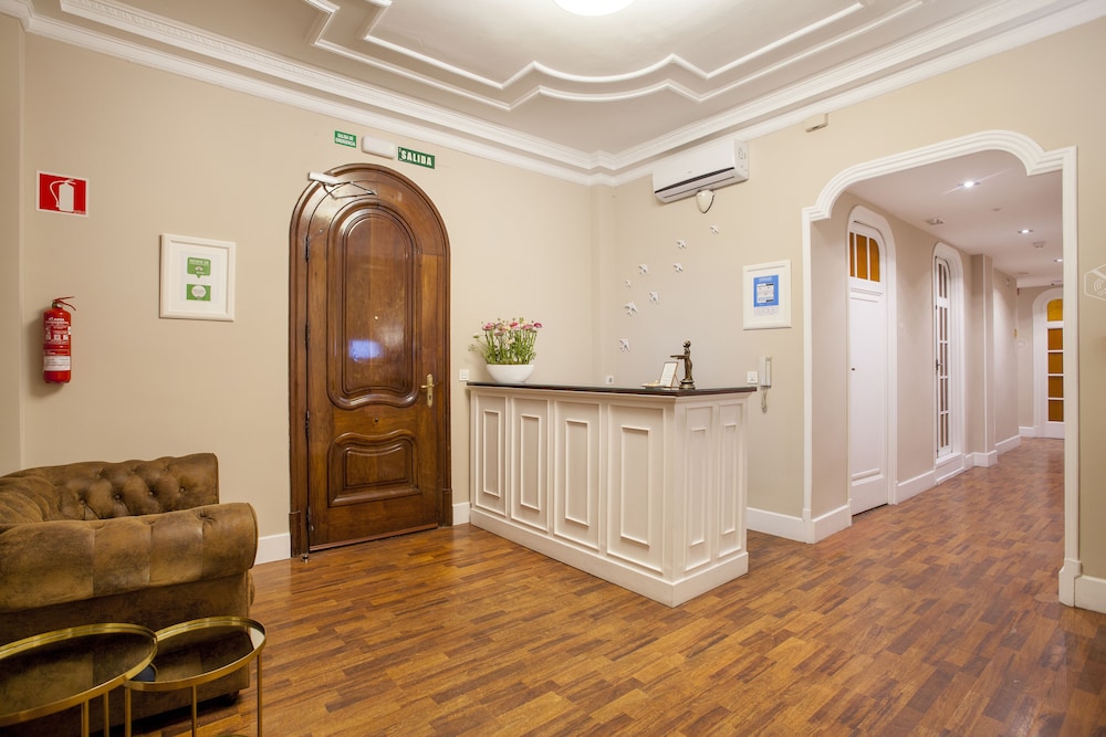 hi valencia boutique