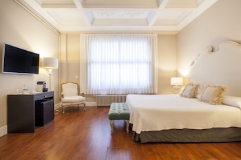 hi valencia boutique