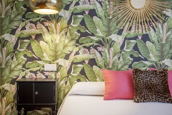 hi valencia boutique