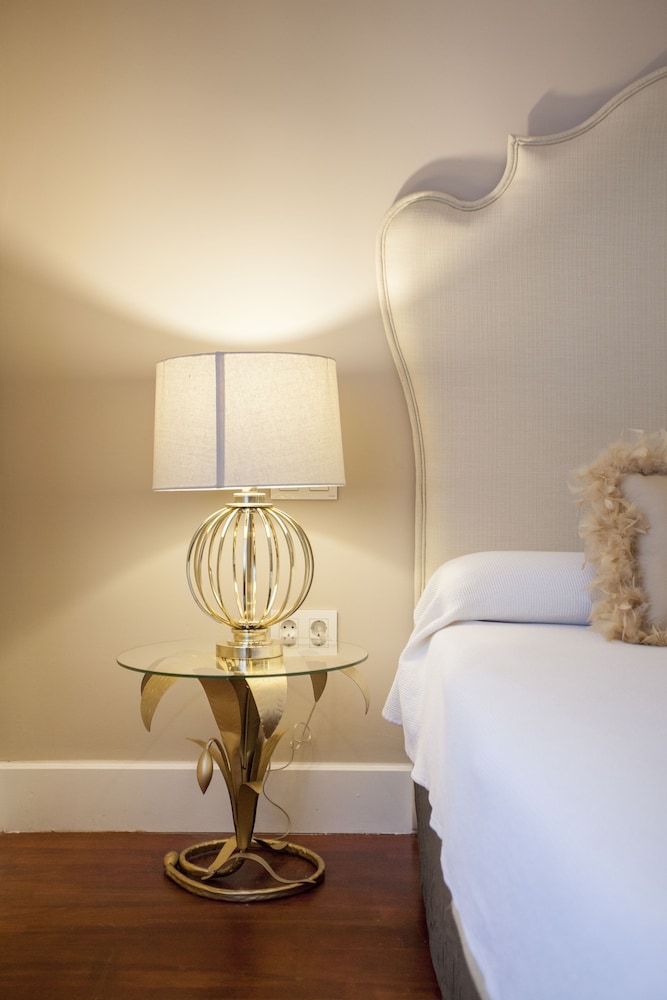 hi valencia boutique