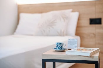 sweet lloret suites