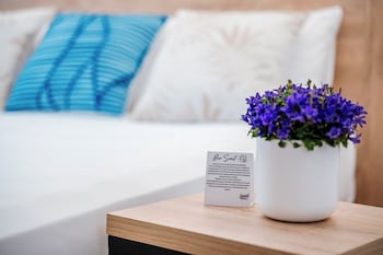 sweet lloret suites
