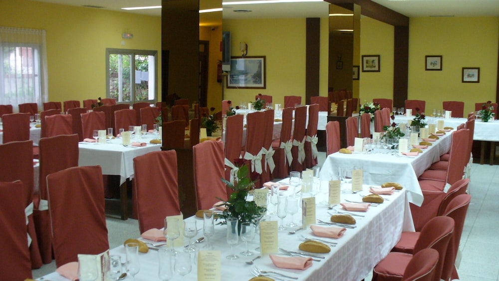 hostal monasterio de rueda