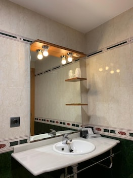 hostal monasterio de rueda