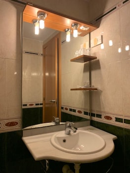 hostal monasterio de rueda