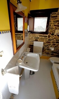 hotel rural casa peleyon