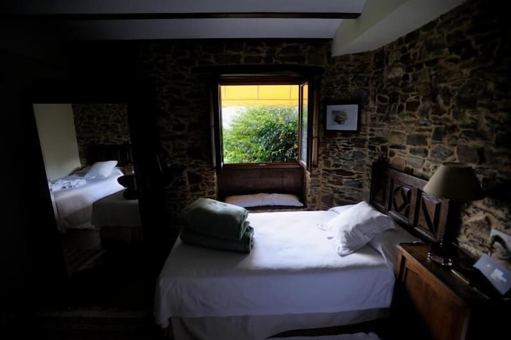 hotel rural casa peleyon