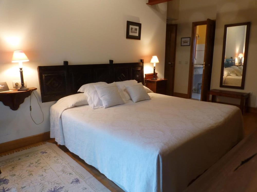 hotel rural casa peleyon