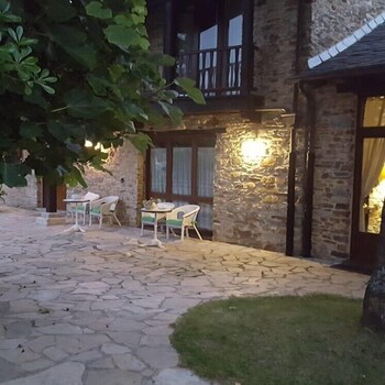 hotel rural casa peleyon