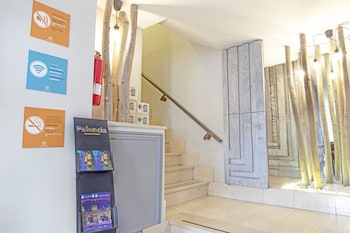 hostal alda palencia plaza