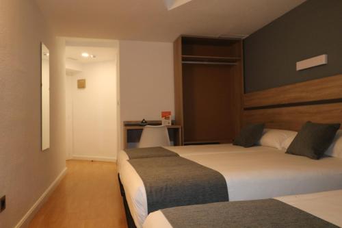 hostal alda palencia plaza