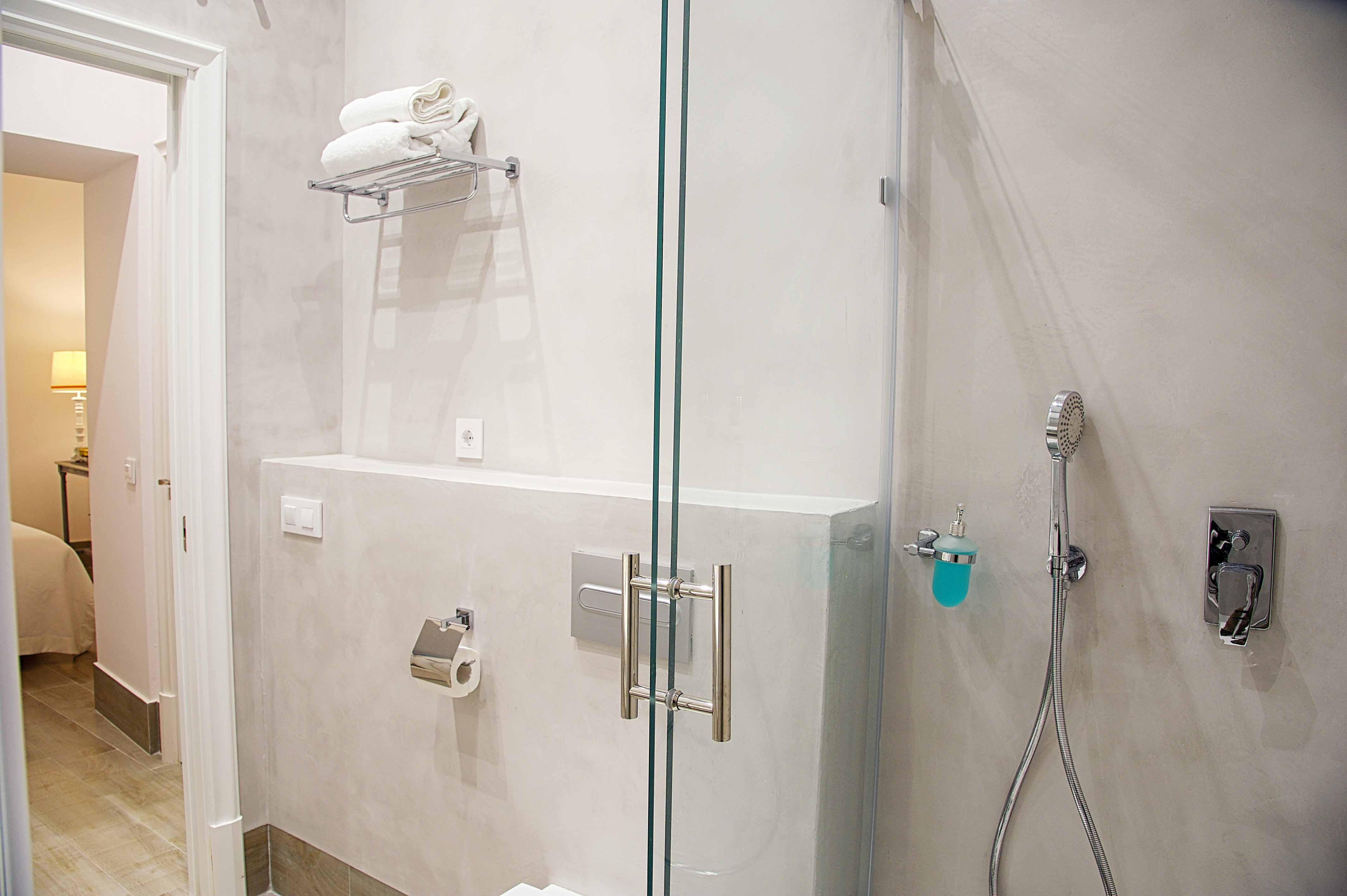 overland suites catedral