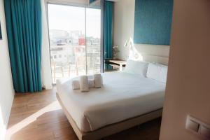 Arya Stadium Hotel,Carrer De Sants, 383,3 star