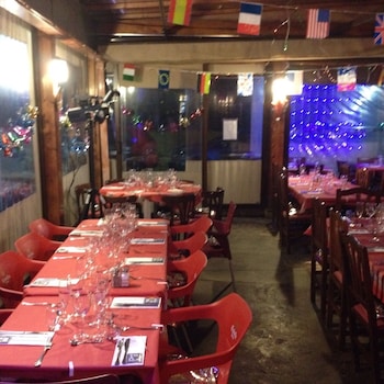 hostal emporda
