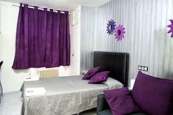 hostal emporda
