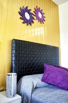 hostal emporda