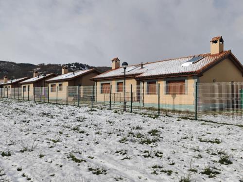 Casas Rurales 4 Valles,,2 star