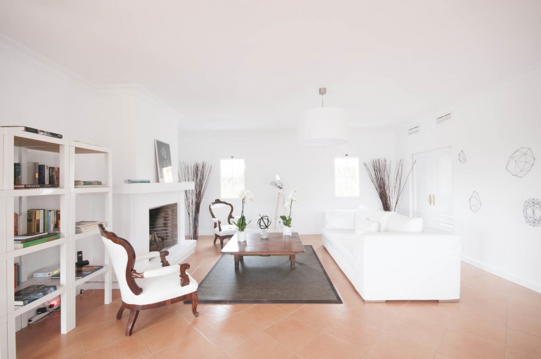 molo luxury suites puerto banus