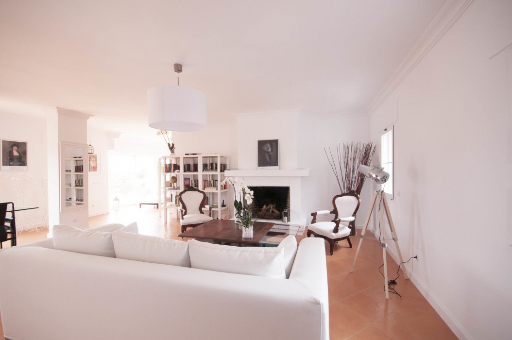 molo luxury suites puerto banus