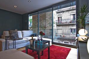 msb gracia pool terrace center
