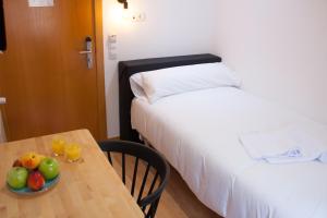 hostal cuentame evolucion auto check in