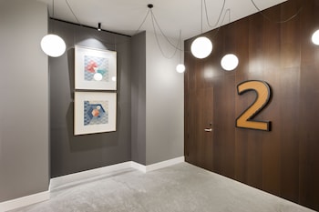 one shot tabakalera house