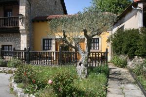 trisileja en posada la busta