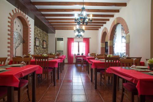 trisileja en posada la busta