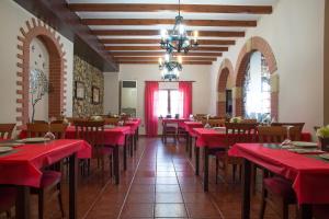 trisileja en posada la busta