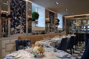 Relais & Chateaux Heritage Hotel,Paseo De La Castellana>>Madrid,5 star
