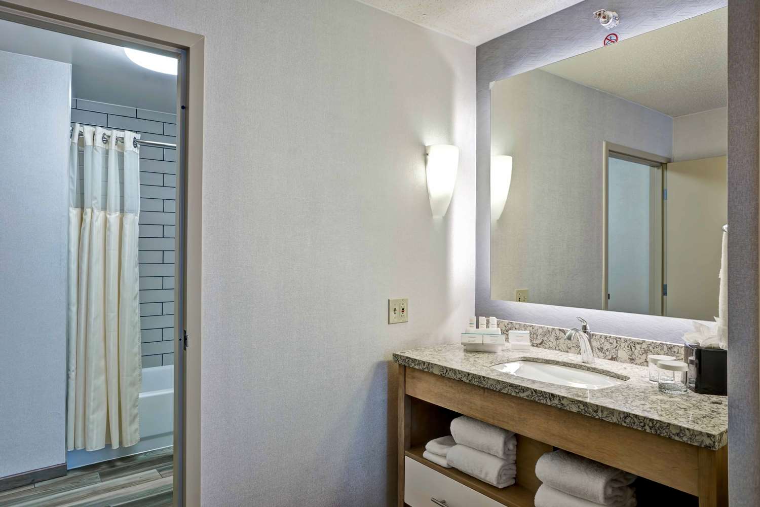 homewood suites by hilton chicago downtown