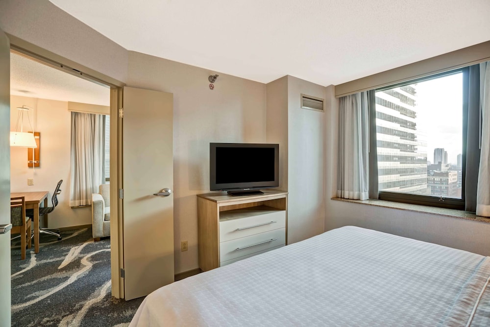 homewood suites by hilton chicago downtown