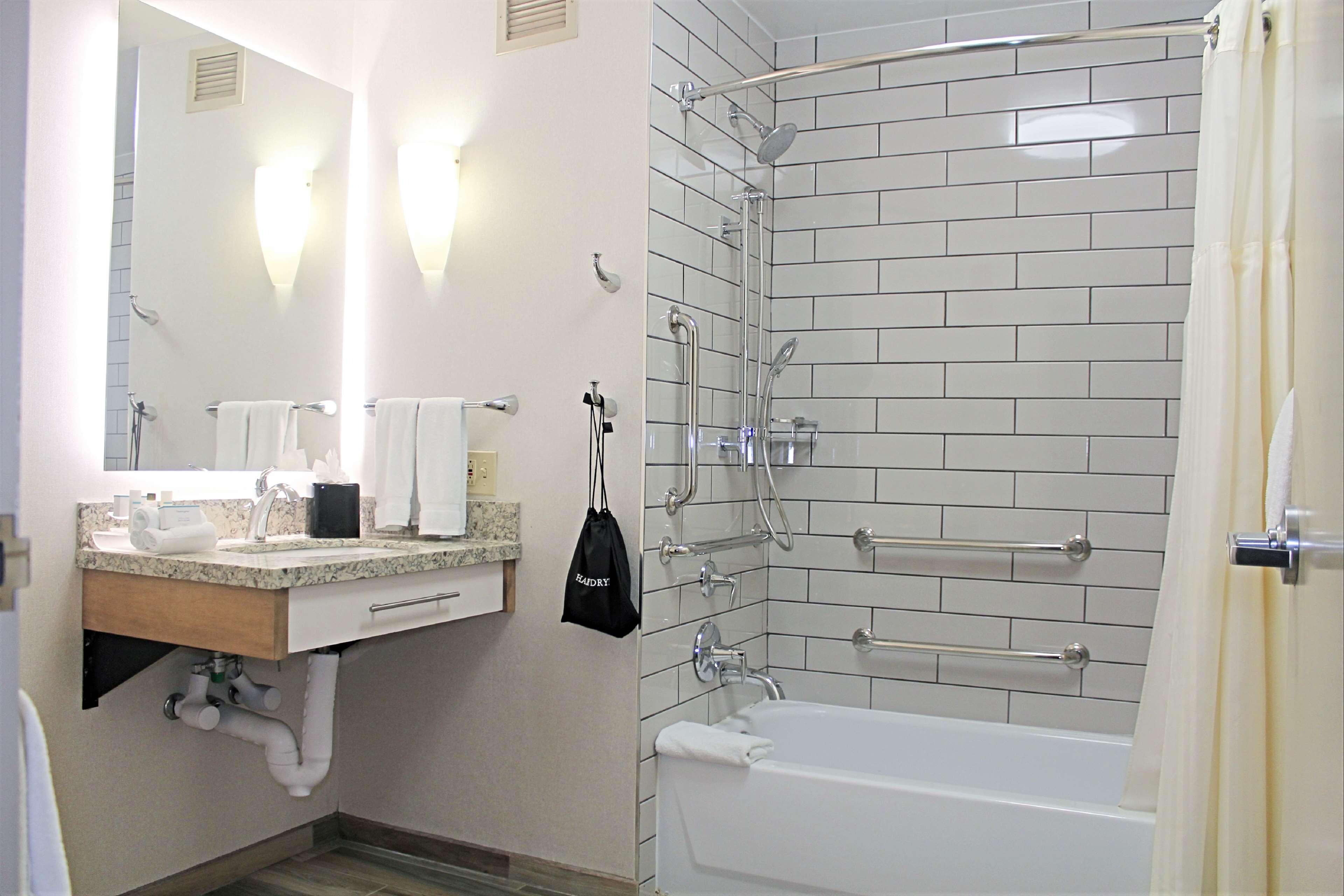 homewood suites by hilton chicago downtown