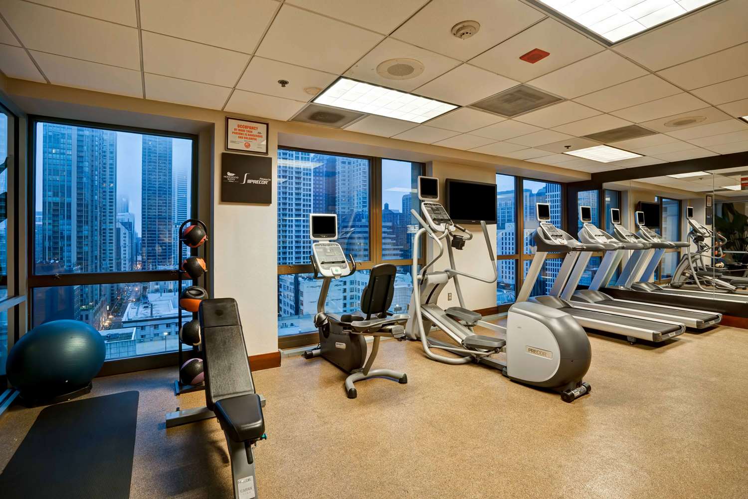 homewood suites by hilton chicago downtown
