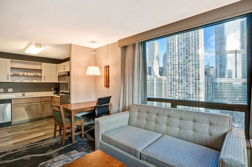 homewood suites by hilton chicago downtown