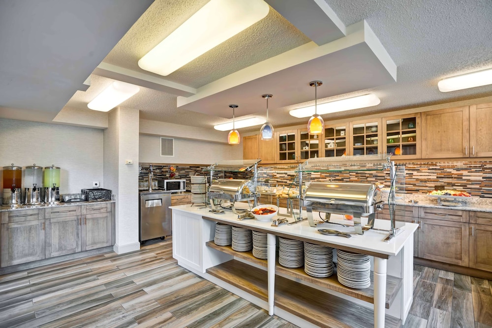 homewood suites by hilton chicago downtown