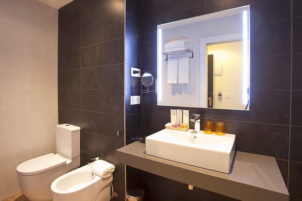 hotel pompaelo urban spa