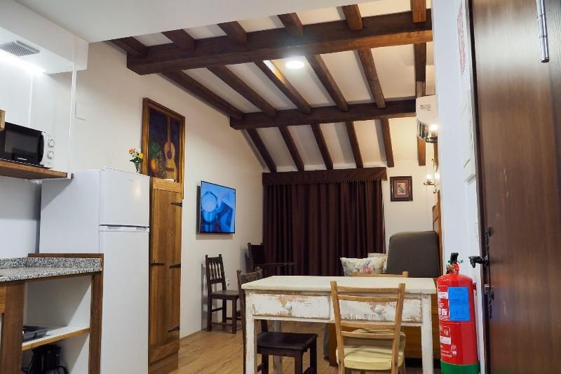 Posada Y Apartamentos Trebuesto De Guriezo,Arnuero>>Ampuero,2 star