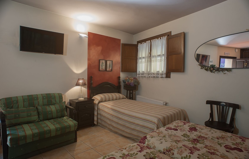 hotel corru san pumes